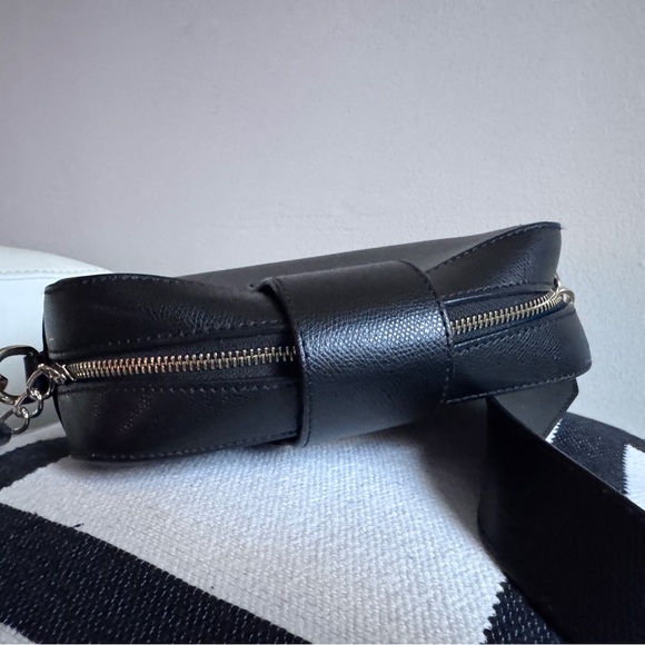 VALENTINO Crossbody Leather Black Authentic Bag - Picture 9 of 17